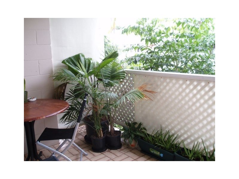 6/33 Ruhterford Street, Yorkeys Knob QLD 4878