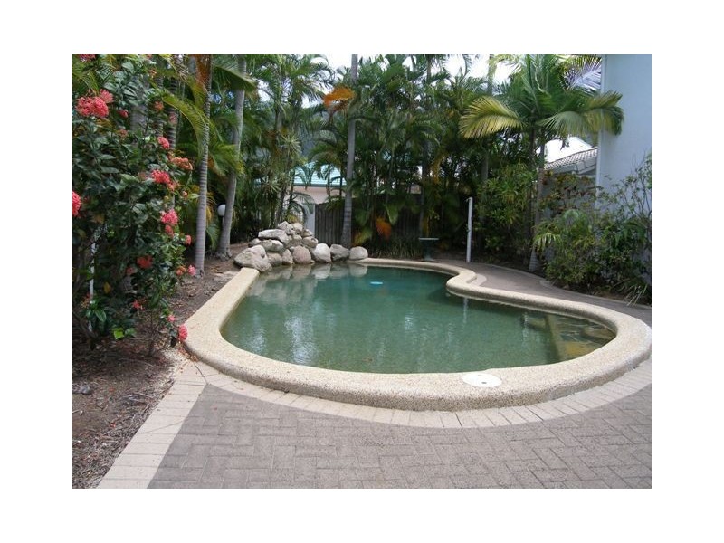 6/70 Cedar Road, Palm Cove QLD 4879