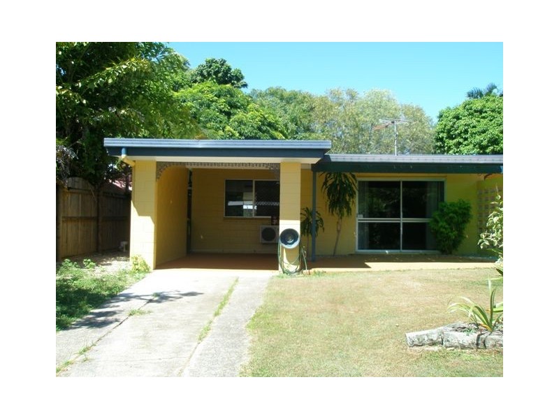 2/15 Derby Street, Yorkeys Knob QLD 4878