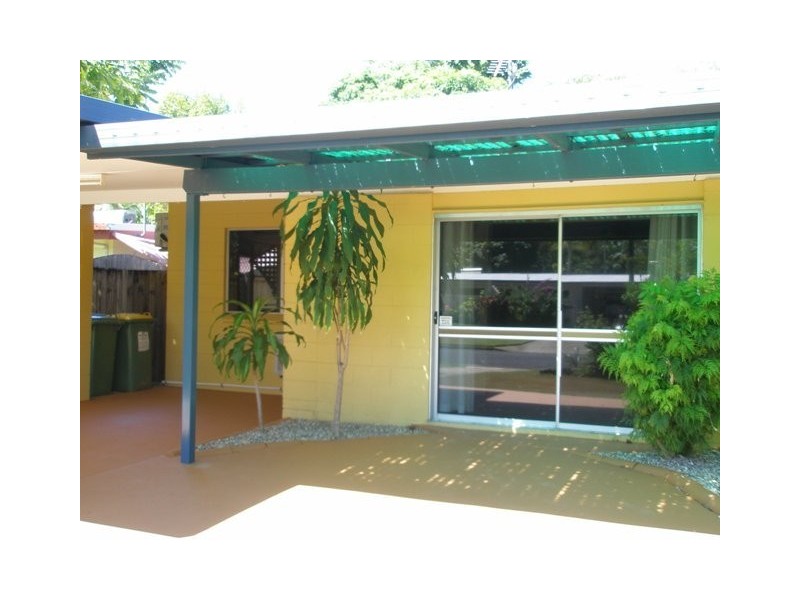 2/15 Derby Street, Yorkeys Knob QLD 4878