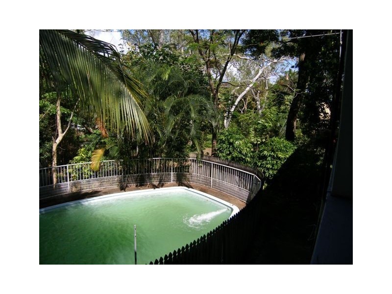 25 Moore Street, Trinity Beach QLD 4879