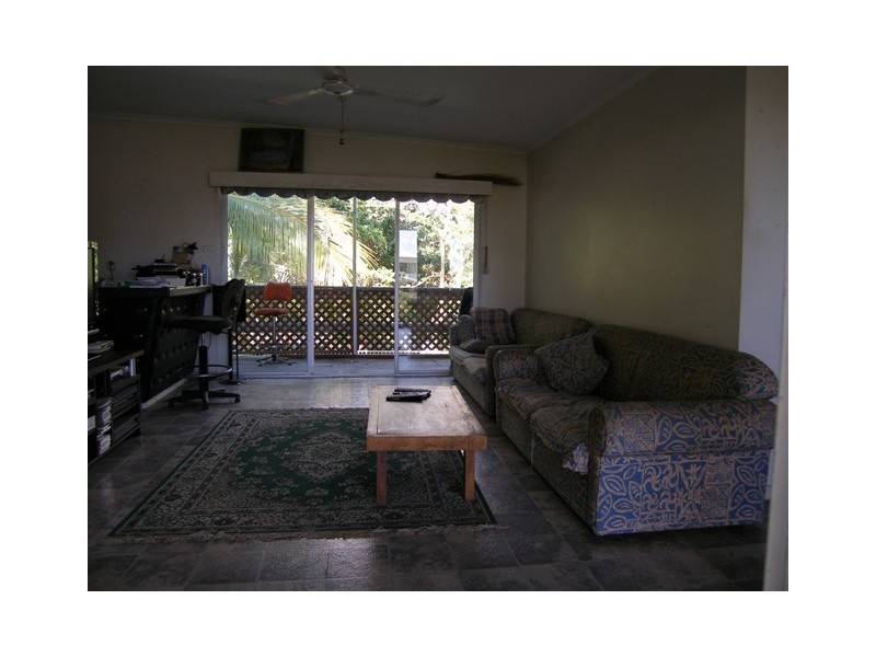 25 Moore Street, Trinity Beach QLD 4879