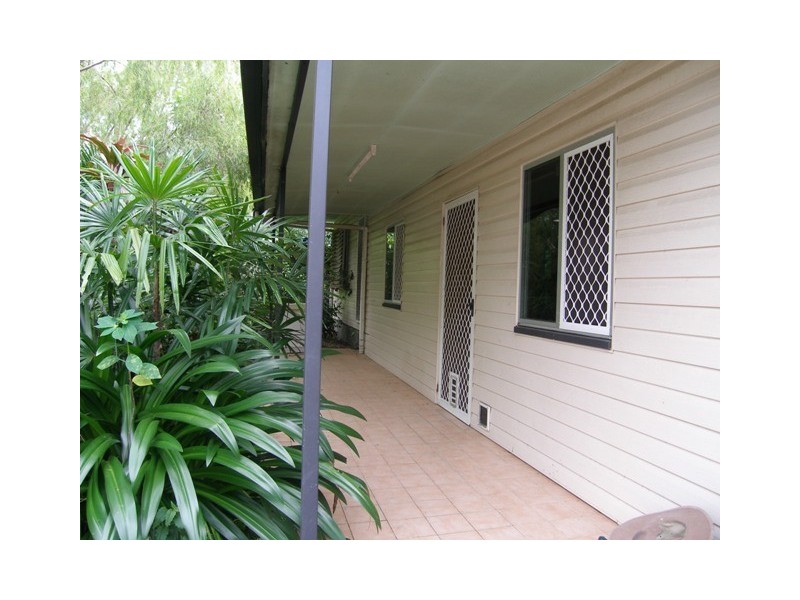 46 Waite Street, Machans Beach QLD 4878