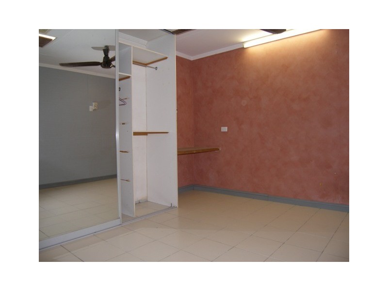 46 Waite Street, Machans Beach QLD 4878