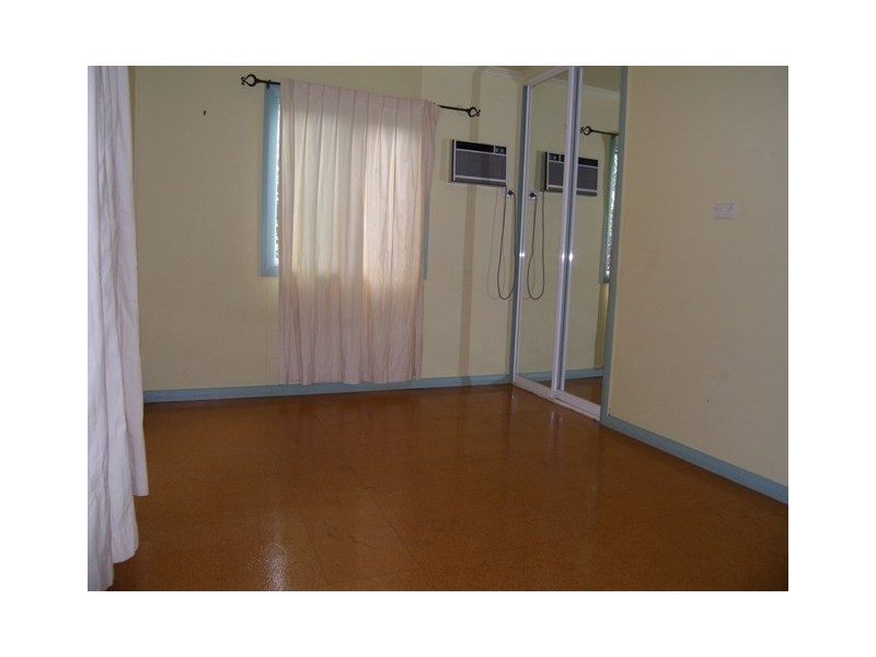 46 Waite Street, Machans Beach QLD 4878