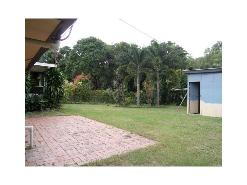 46 Waite Street, Machans Beach QLD 4878