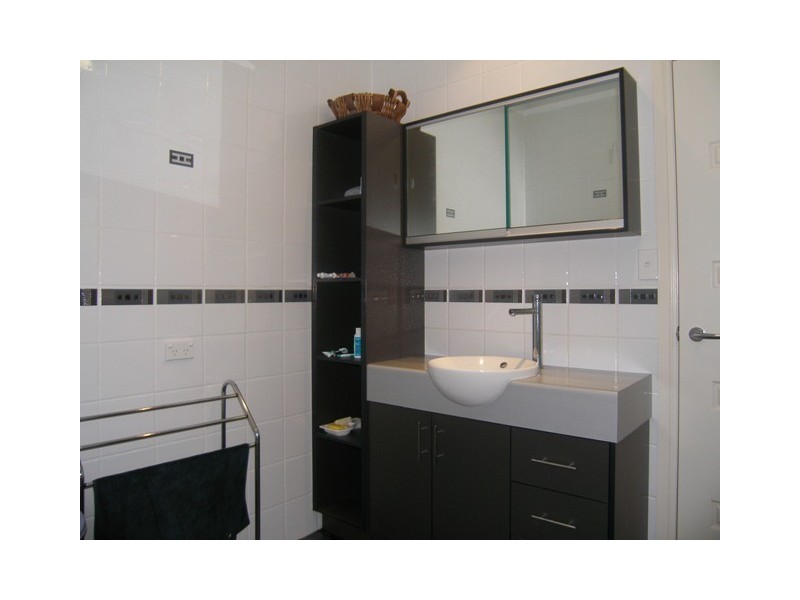 130 Wistaria Street, Holloways Beach QLD 4878