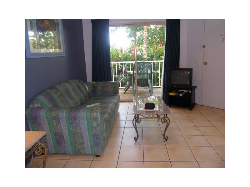 5/129 Oleander Street, Holloways Beach QLD 4878