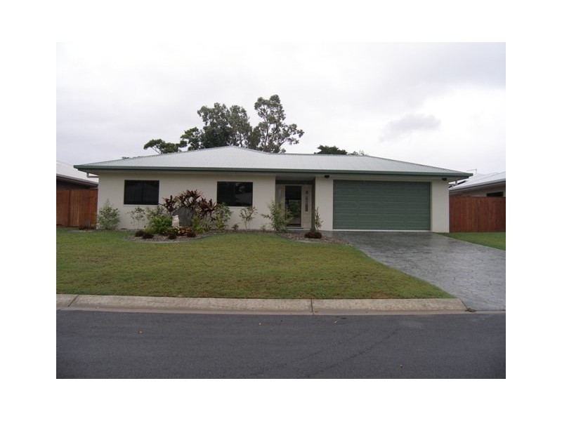 7 Norfolk Close, Holloways Beach QLD 4878