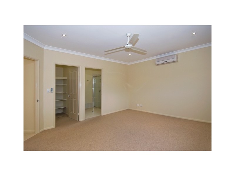 9 Norfolk Street, Holloways Beach QLD 4878