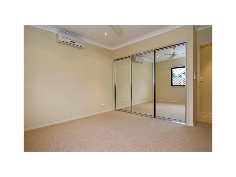 9 Norfolk Street, Holloways Beach QLD 4878