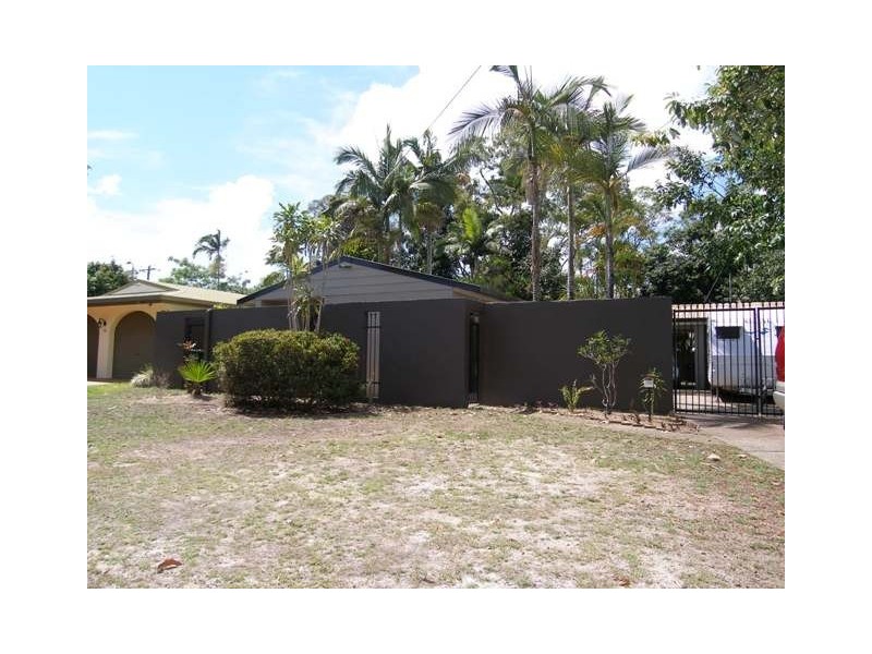 50 Bamboo Street, Holloways Beach QLD 4878