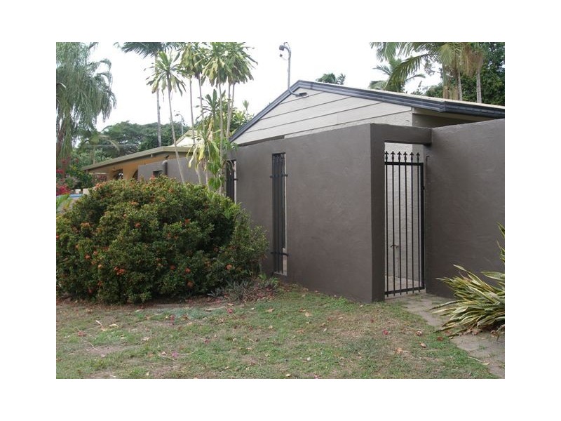 50 Bamboo Street, Holloways Beach QLD 4878