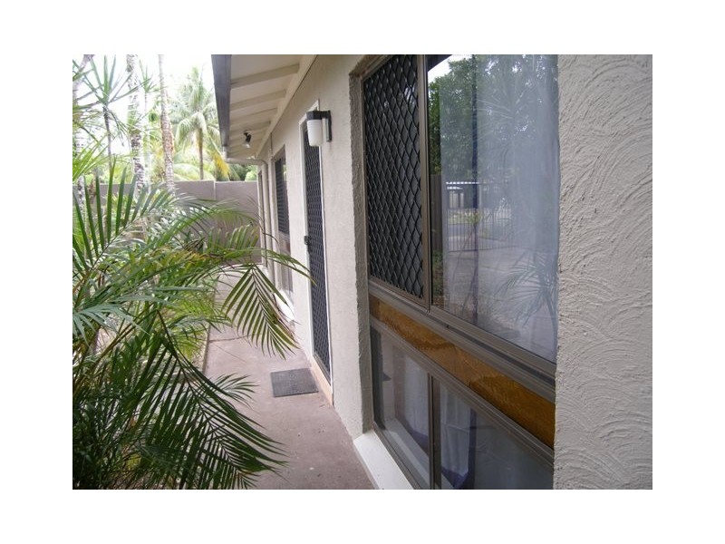 50 Bamboo Street, Holloways Beach QLD 4878