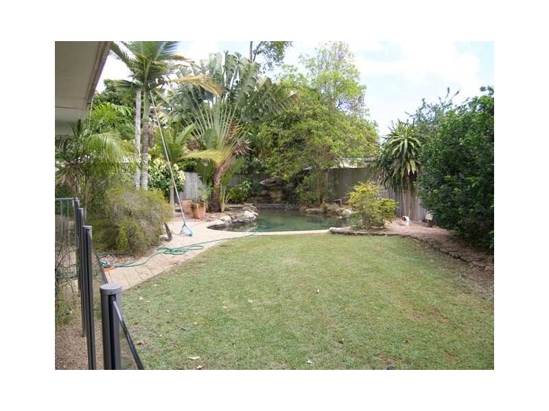 10 Tamarind Street, Holloways Beach QLD 4878