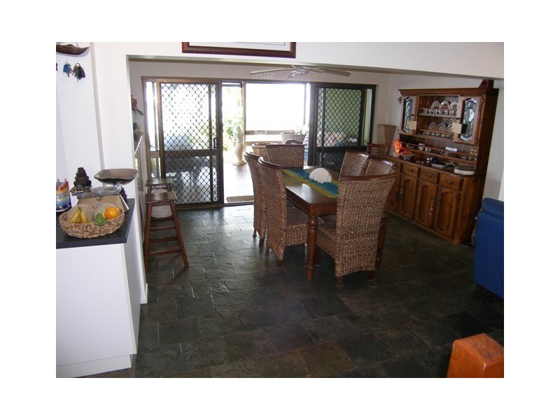18 Hibiscus Lane, Holloways Beach QLD 4878
