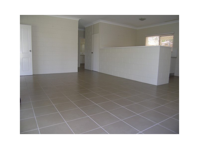 87 Baronia Crescent, Holloways Beach QLD 4878