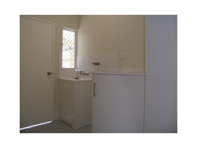 87 Baronia Crescent, Holloways Beach QLD 4878