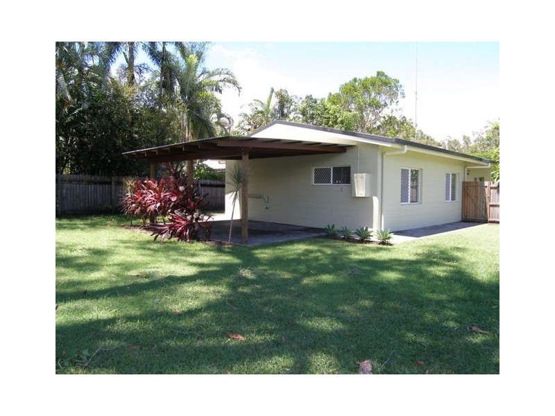 87 Baronia Crescent, Holloways Beach QLD 4878