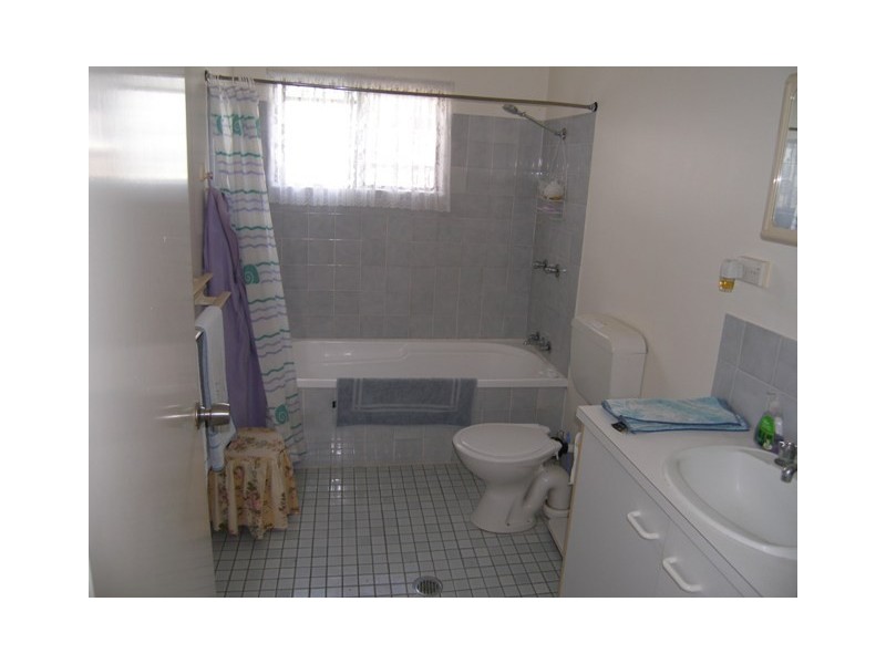 8 Magnolia Street, Holloways Beach QLD 4878