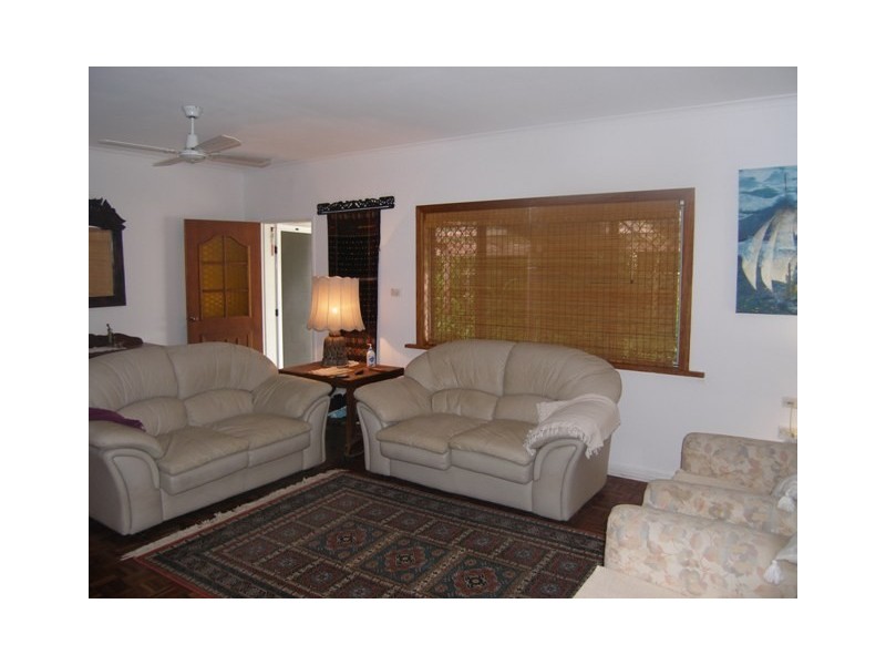 40 Oleander Street, Holloways Beach QLD 4878