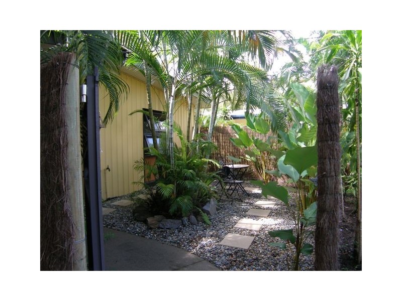 22 Best Street, Yorkeys Knob QLD 4878