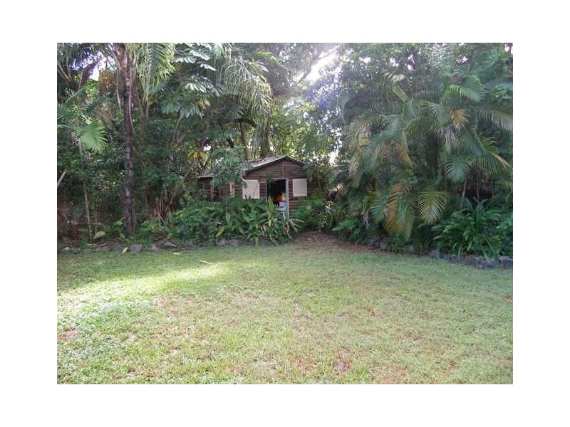 22 Best Street, Yorkeys Knob QLD 4878