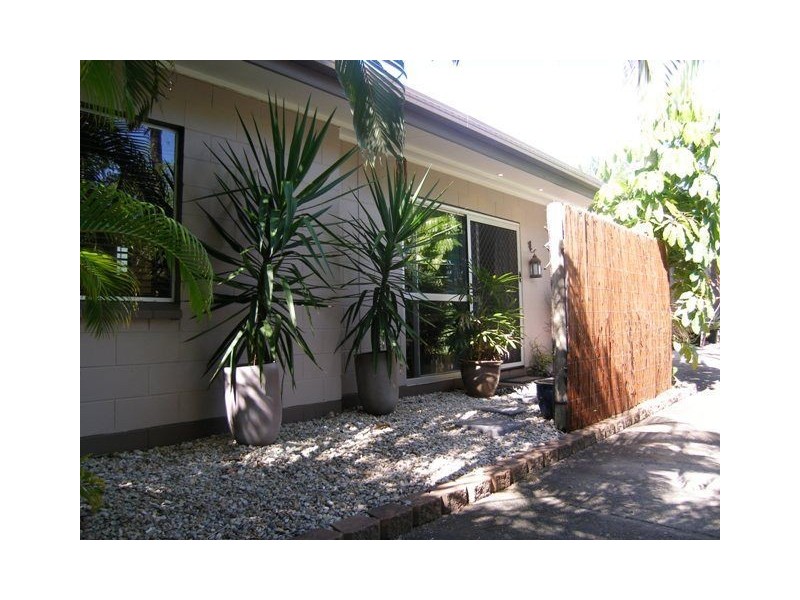 2a/39 Lae Street, Trinity Beach QLD 4879