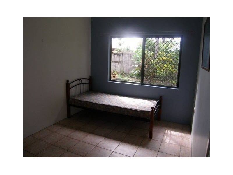 1/8 Jacaranda Street, Holloways Beach QLD 4878