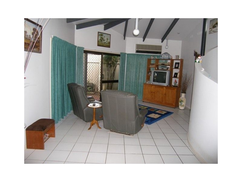 1/21 Caribbean Street, Holloways Beach QLD 4878