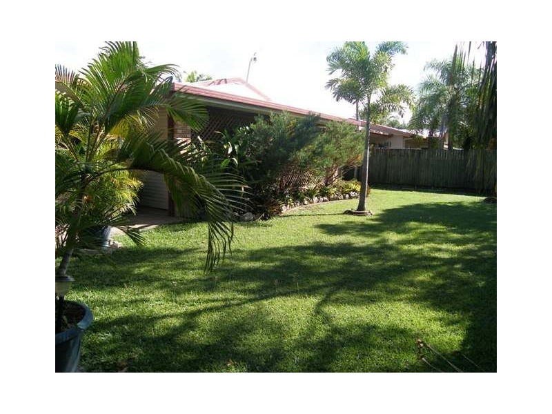 23 Caribbean Street, Holloways Beach QLD 4878