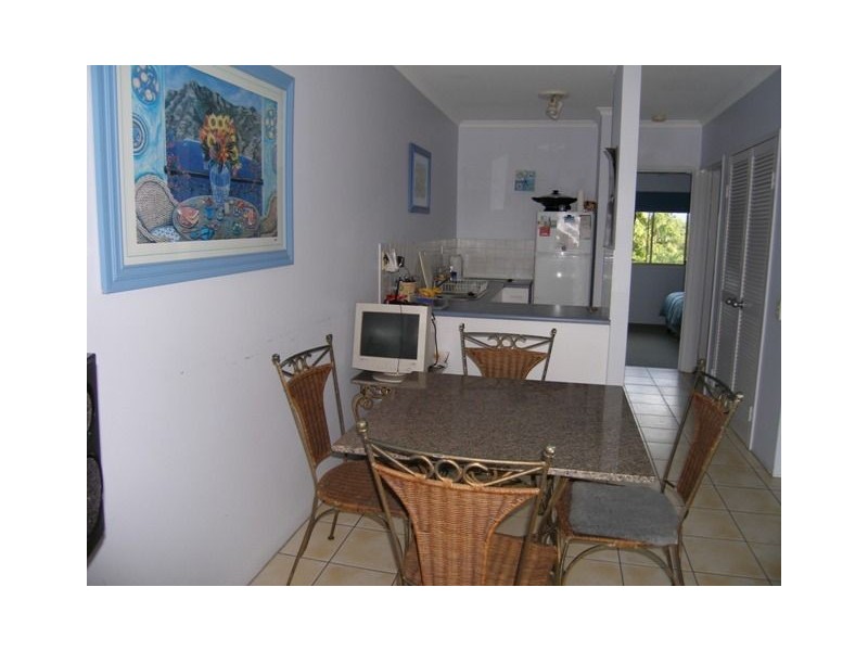 11/129 Oleander Street, Holloways Beach QLD 4878