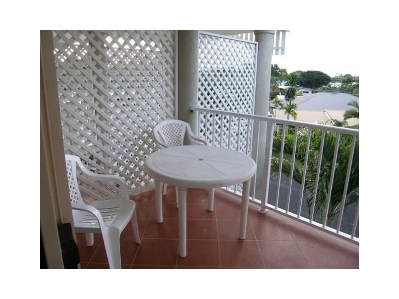 11/129 Oleander Street, Holloways Beach QLD 4878