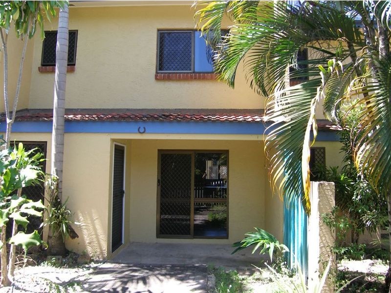 11/20 Palm Street, Holloways Beach QLD 4878