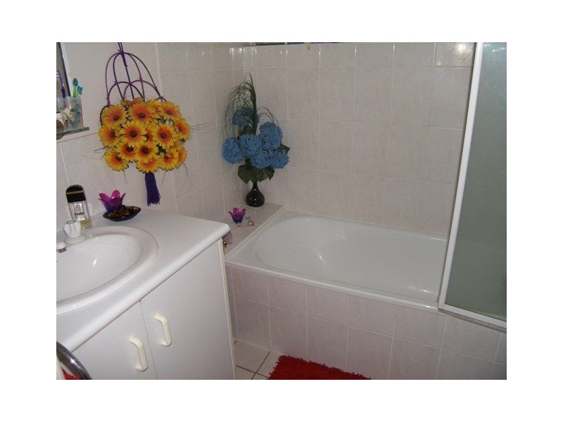 9 Granadilla Close, Holloways Beach QLD 4878