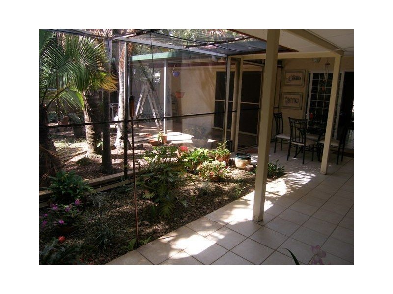 9 Granadilla Close, Holloways Beach QLD 4878