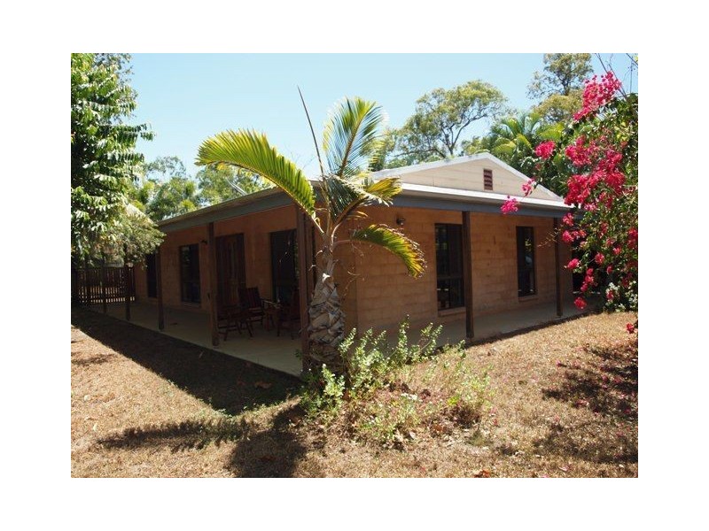 86 Baronia Crescent, Holloways Beach QLD 4878