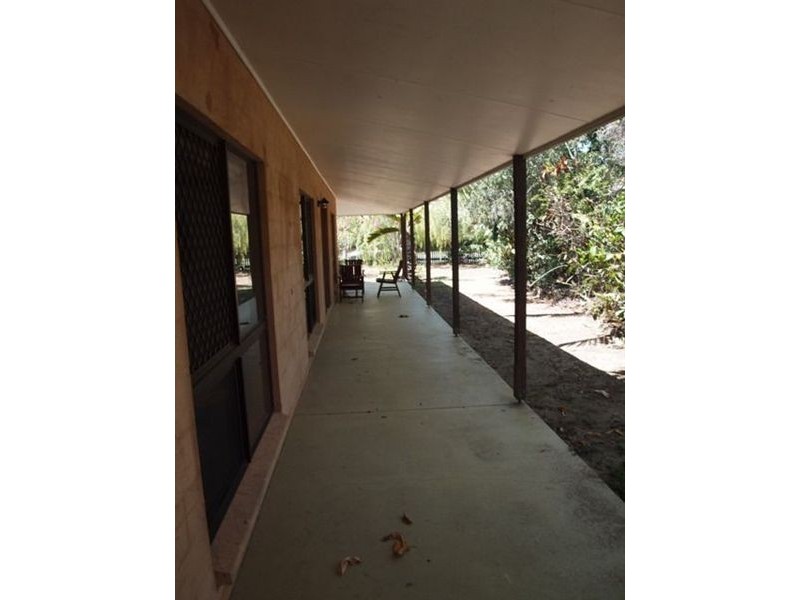 86 Baronia Crescent, Holloways Beach QLD 4878