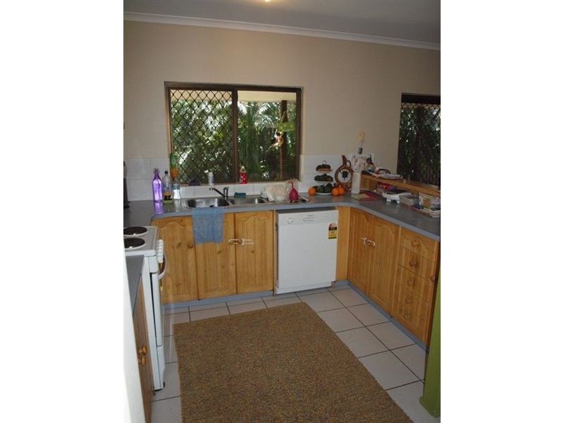 86 Baronia Crescent, Holloways Beach QLD 4878