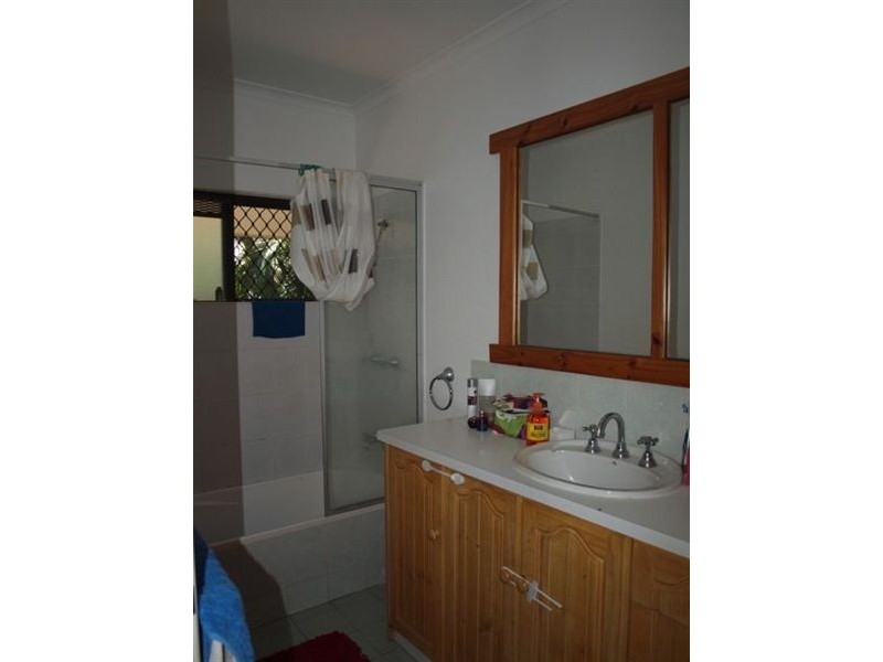 86 Baronia Crescent, Holloways Beach QLD 4878