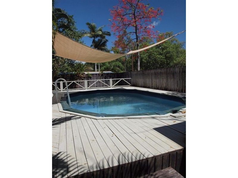 86 Baronia Crescent, Holloways Beach QLD 4878