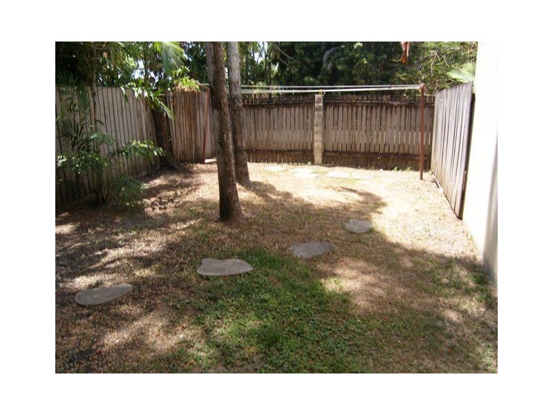 2/22 Mimosa Street, Holloways Beach QLD 4878
