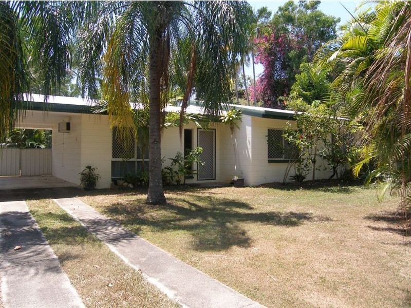 12 Caribbean, Holloways Beach QLD 4878