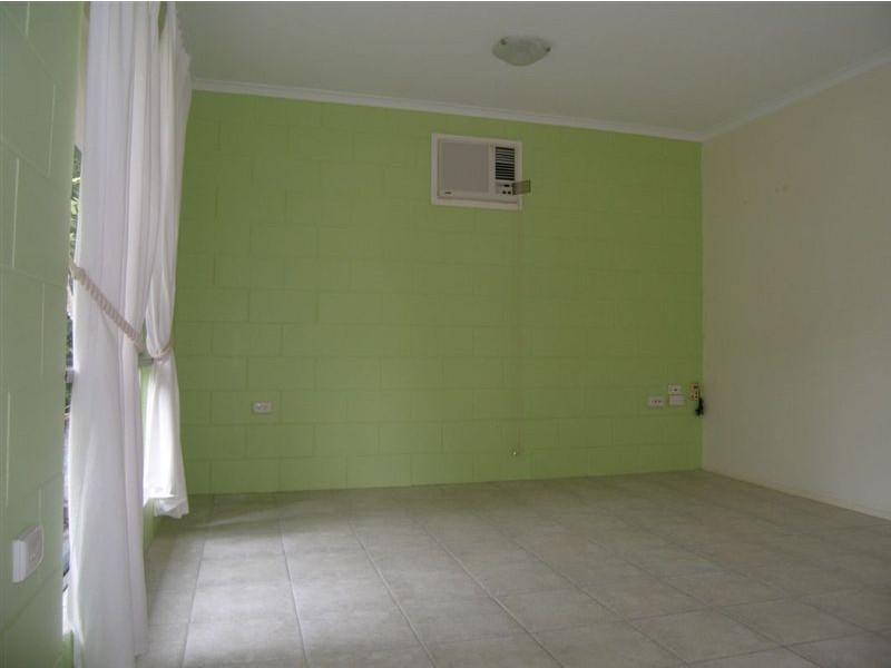 12 Caribbean, Holloways Beach QLD 4878