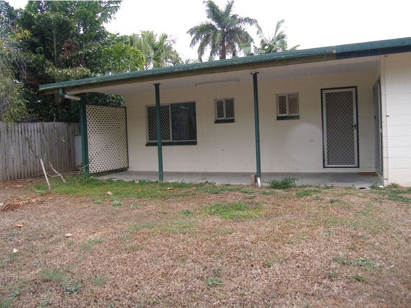 12 Caribbean, Holloways Beach QLD 4878