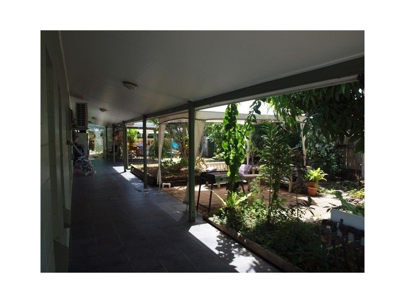 45 Baronia Crescent, Holloways Beach QLD 4878