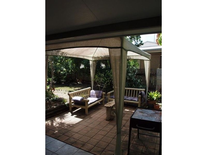 45 Baronia Crescent, Holloways Beach QLD 4878