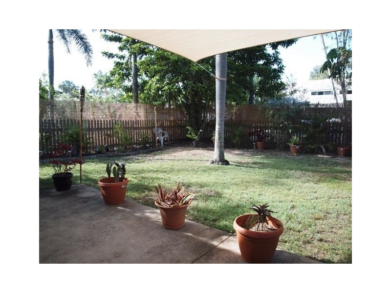 118 Wistaria Street, Holloways Beach QLD 4878