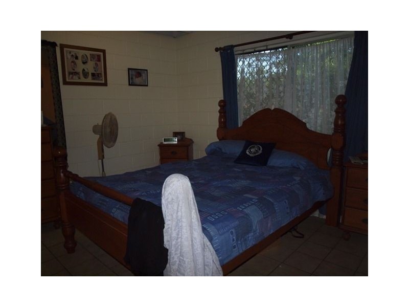 118 Wistaria Street, Holloways Beach QLD 4878