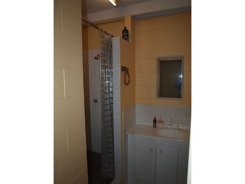 118 Wistaria Street, Holloways Beach QLD 4878